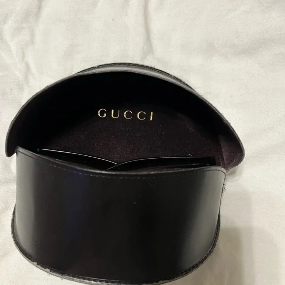 Gucci Black Sunglasses Case - Picture 1 of 11